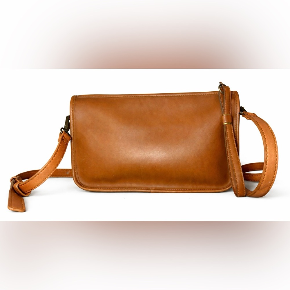 Magid Premium Leather Tan Crossbody Bag Chic Minimalist Everyday Bag